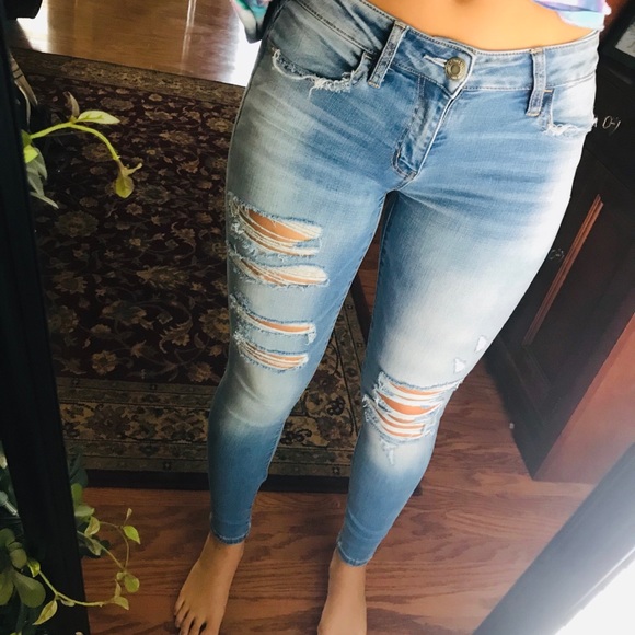 American Eagle distressed jeans - Picture 3 of 8